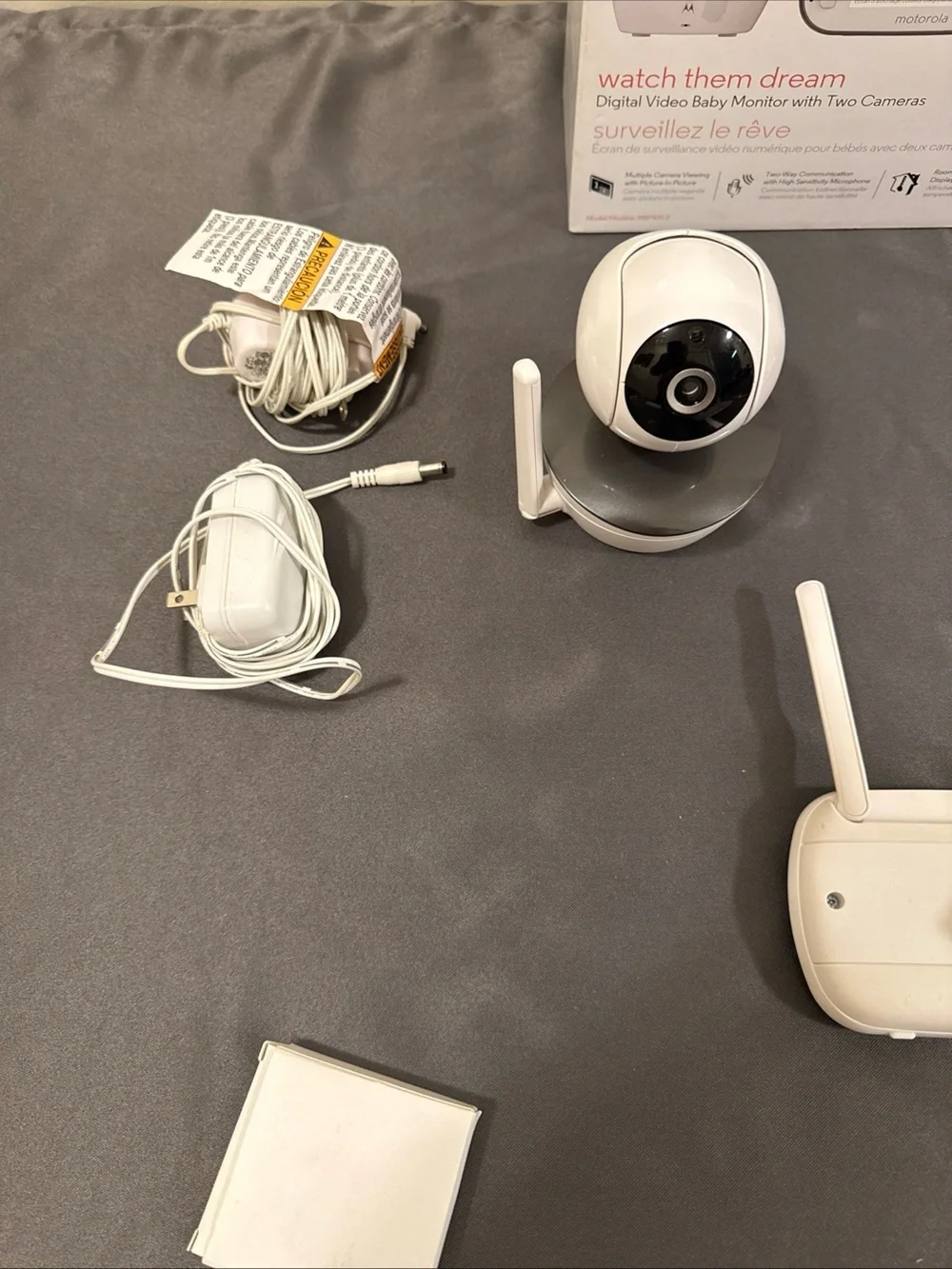 MOTOROLA VIDEO BABY MONITOR 2 Cameras, 3.5
